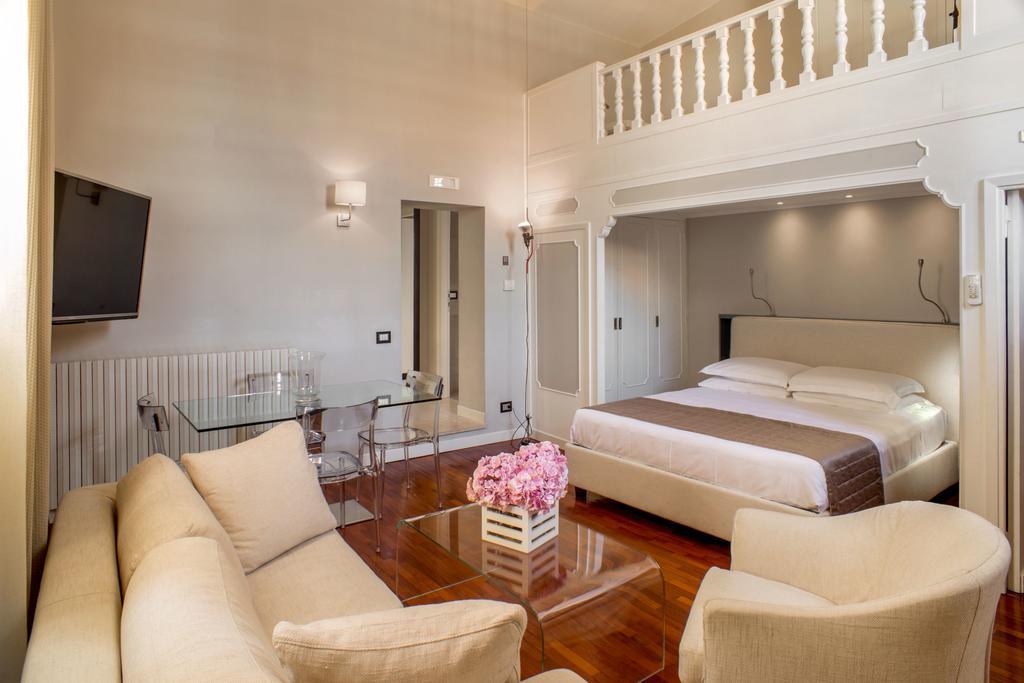 Pensión Les Fleurs Luxury House 3*